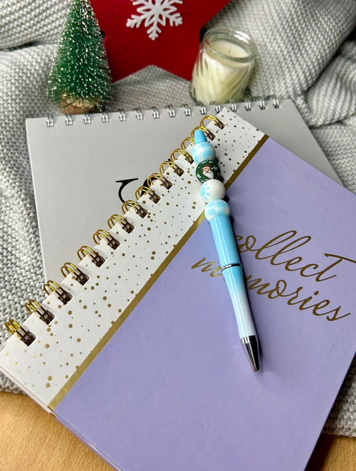 Bílá SANTA s dekory